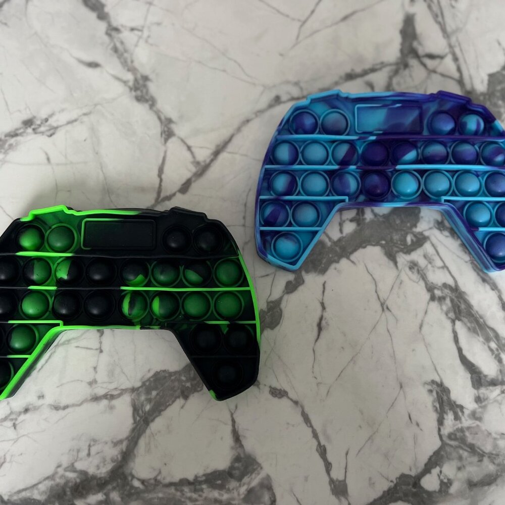 POP ITS Set of 2 Push Game Controller Fidget Toys w/ FREE GIFT